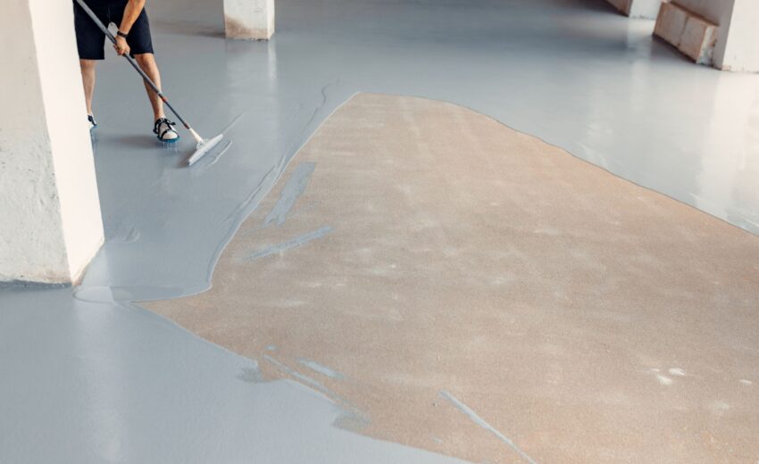 Garage, box e autorimesse: pavimenti in resina che reggono olio, umidità e passaggio dei veicoli